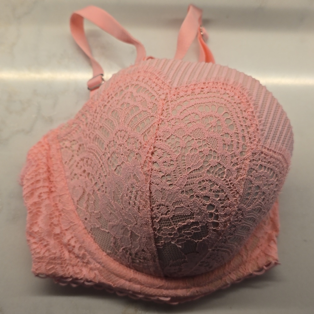 Victoria's Secret Baby Pink Lined Demi Bar
